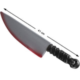 Machete de carnicero con sangre